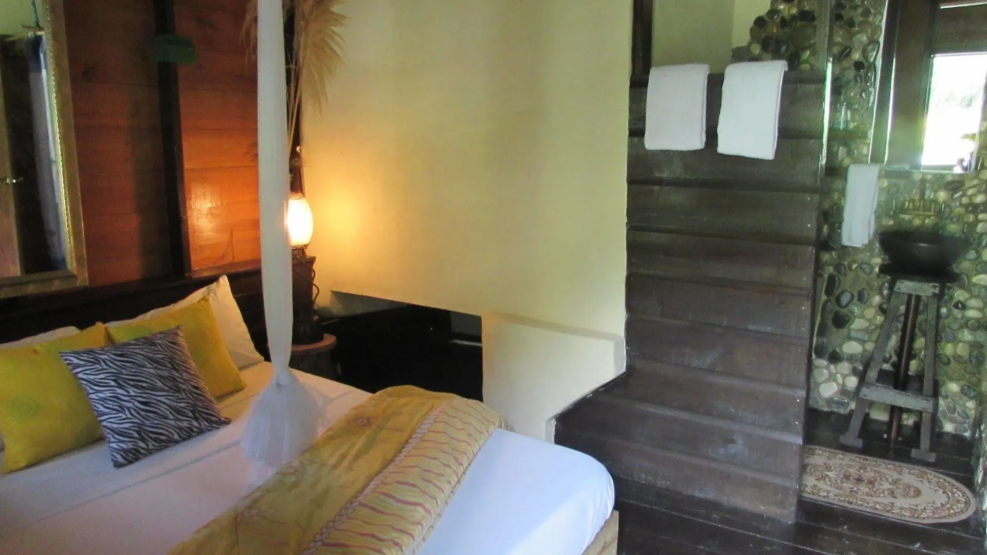 Otel Rafjam Bed & Breakfast Newcastle
